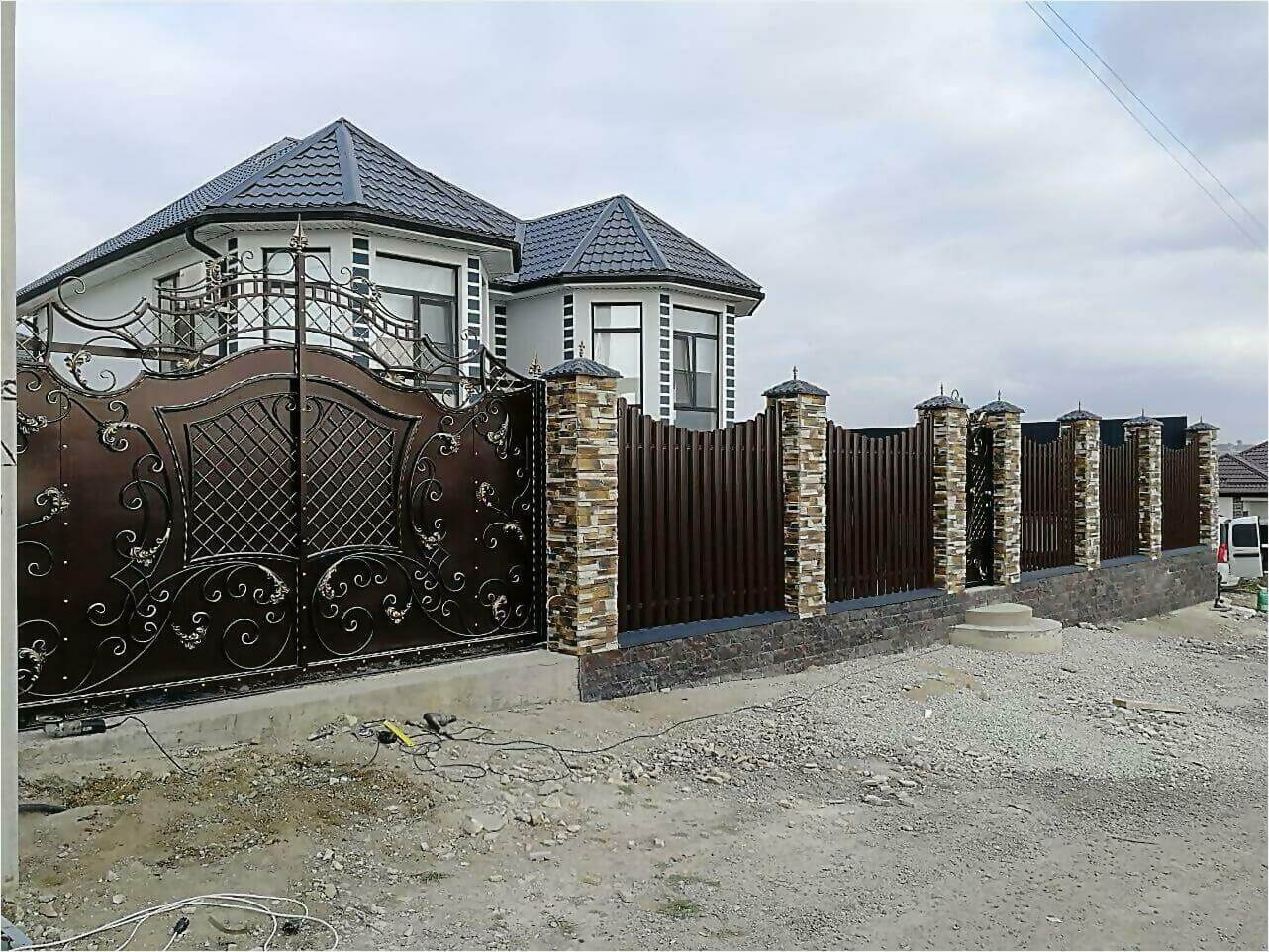 забор из штакетника 110м фото4 в Краснодаре