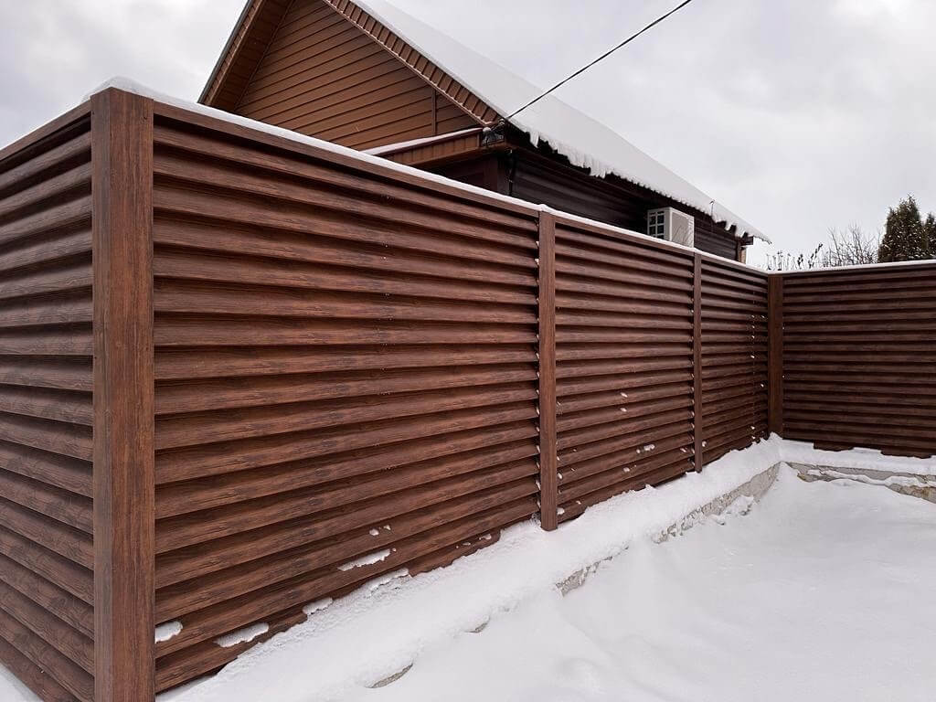 Забор-жалюзи из ламелей еврожалюзи 43м Каштан Printech фото 5 в Краснодаре