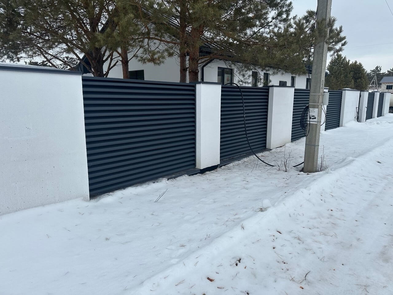 Забор-жалюзи 76м RAL7024/7024 Серый Графит двусторонний МАТТЕ фото 3 в Краснодаре