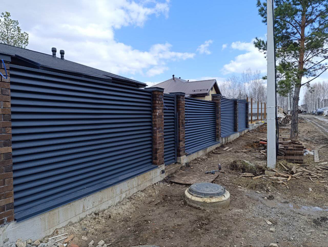Забор из ламелей Еврожалюзи 34м RAL7024 Серый Графит МАТТЕ фото 1 в Краснодаре