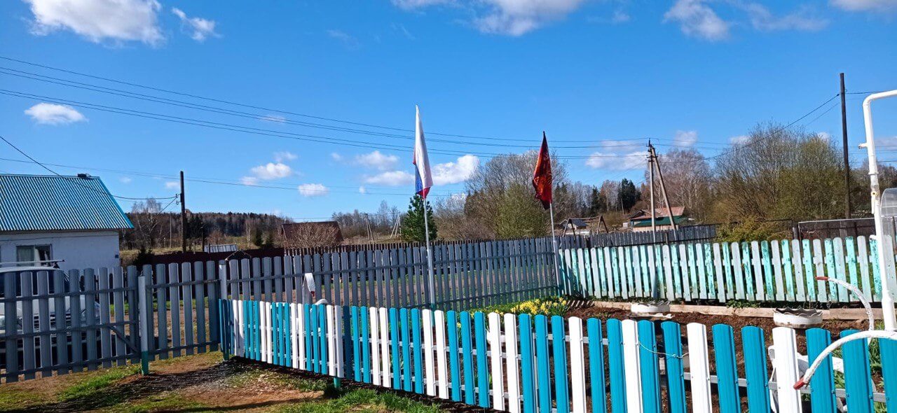 Забор из евроштакетника 16м RAL5021 Морская Волна, RAL9003 Белый фото 3 в Краснодаре