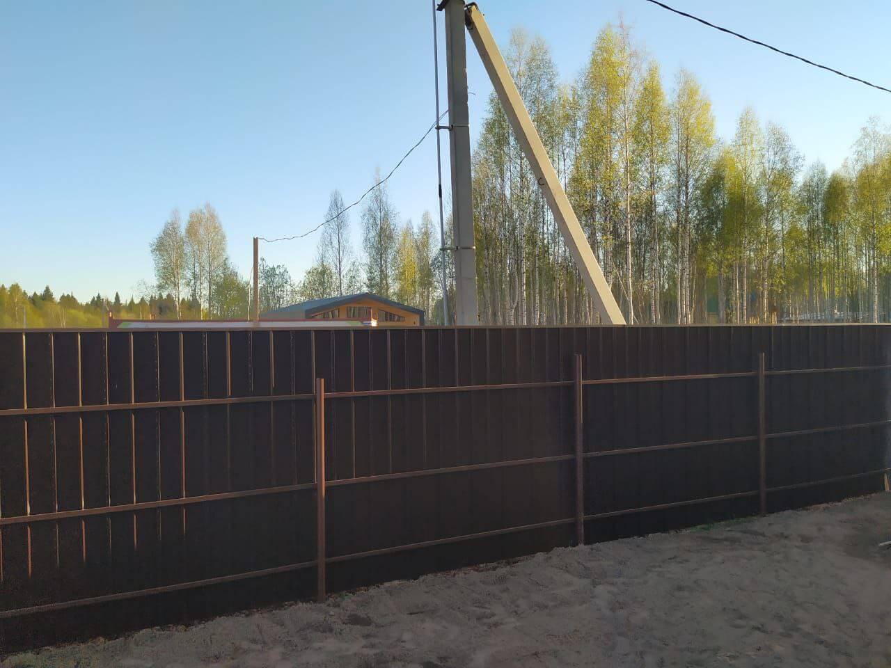 Забор из металлосайдинга ЕВРО-БРУС 25м Темный Каштан 3D Принтек фото 5 в Краснодаре