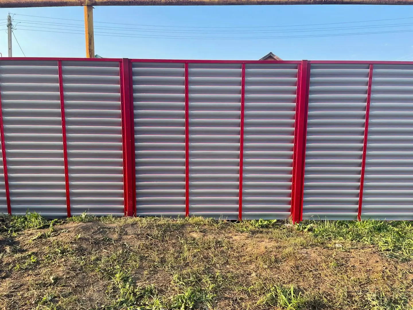 Забор-жалюзи из ламелей Еврожалюзи 24м RAL3003 Рубин фото 5 в Краснодаре